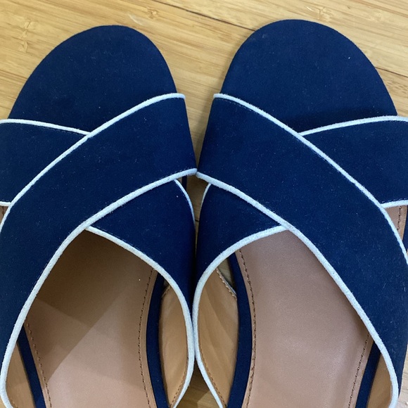 Women’s J. Crew Flat Sandals Slides Sz 8 - Picture 3 of 4
